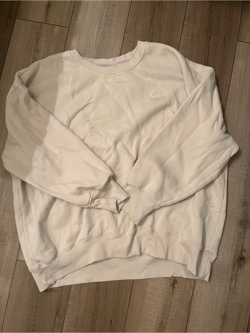 Reebok Women’s Cream Crewneck Sweatshirt